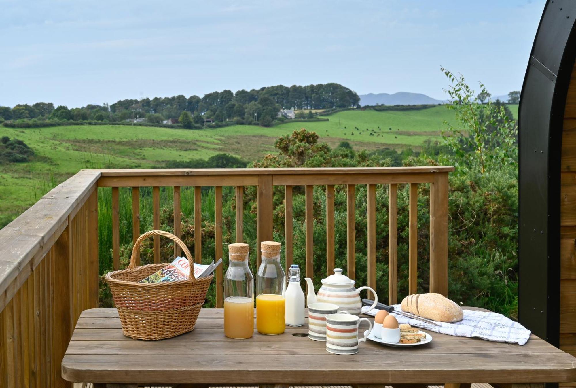 Appartamento Luxury Glamping Pods - The Heft & The Hirsel Glasgow Esterno foto